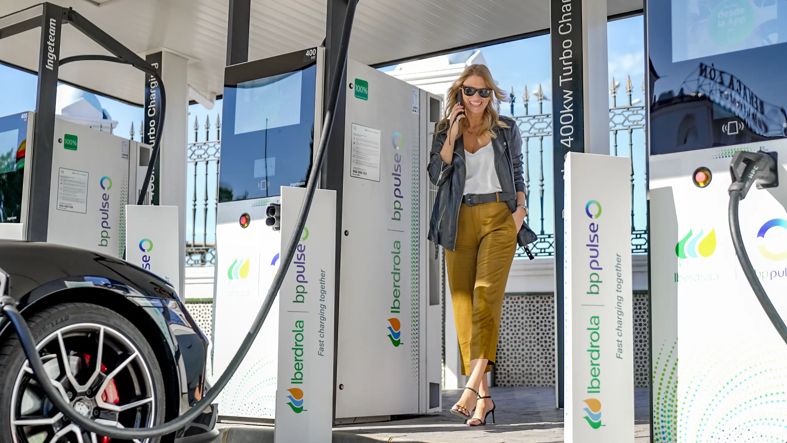 La recarga pública gana peso en los viajes de verano y la utiliza el 83% de los conductores de vehículos eléctricos